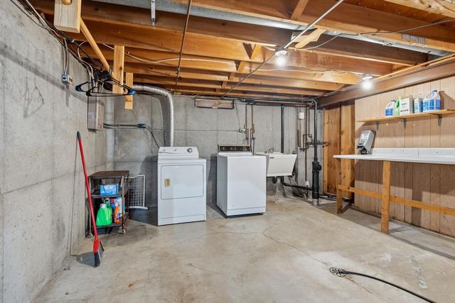 1129 SUBURBAN DRIVE, De Pere, WI 54115