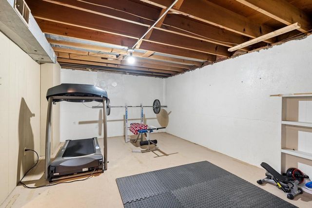 1129 SUBURBAN DRIVE, De Pere, WI 54115