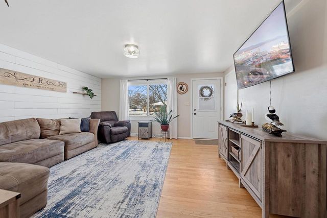 1129 SUBURBAN DRIVE, De Pere, WI 54115