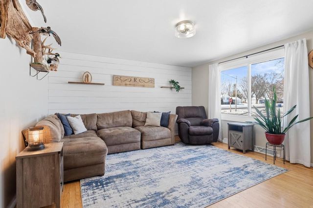 1129 SUBURBAN DRIVE, De Pere, WI 54115