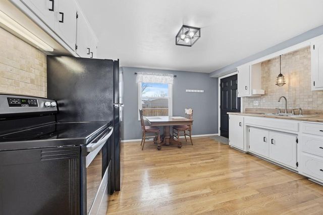 1129 SUBURBAN DRIVE, De Pere, WI 54115