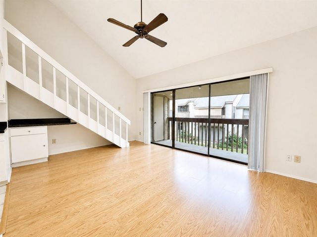 12900 Walden Road 812 H, Montgomery, TX 77356