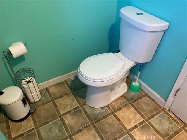 915 R Street, Merced, CA 95341