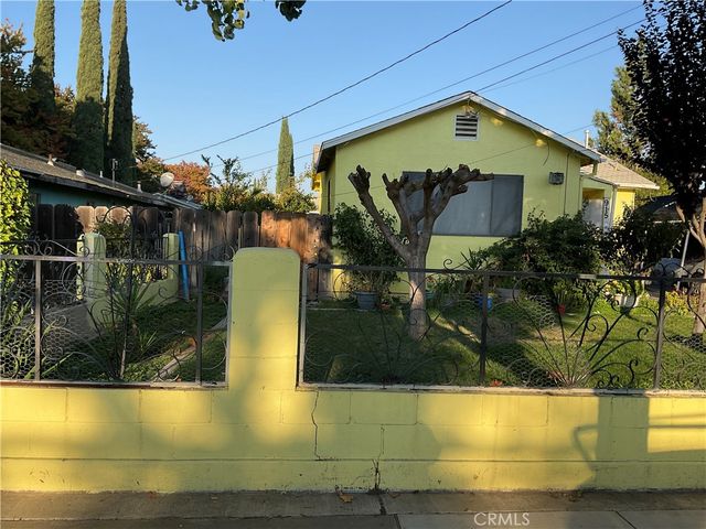 915 R Street, Merced, CA 95341