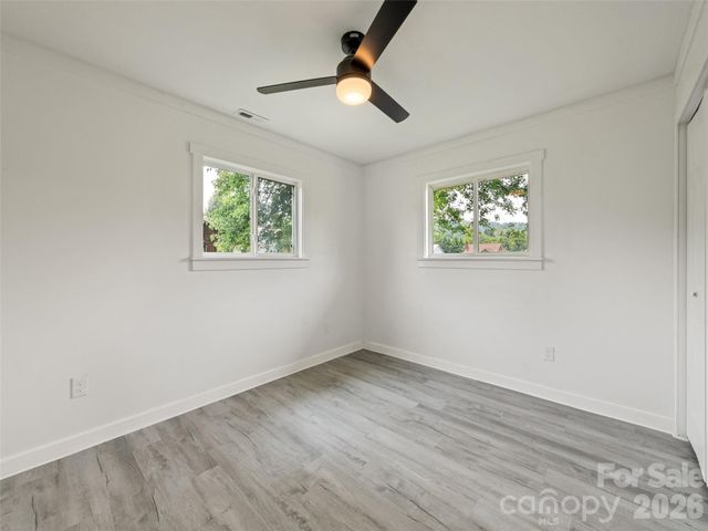 70 Levi Street, Clyde, NC 28721