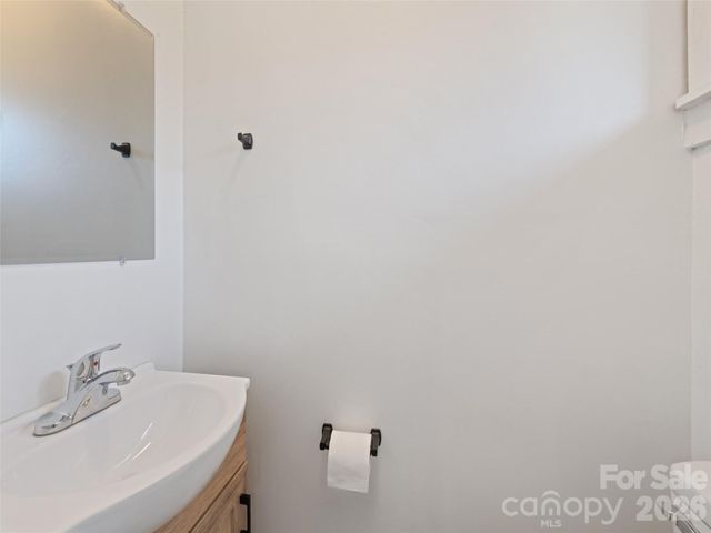 70 Levi Street, Clyde, NC 28721