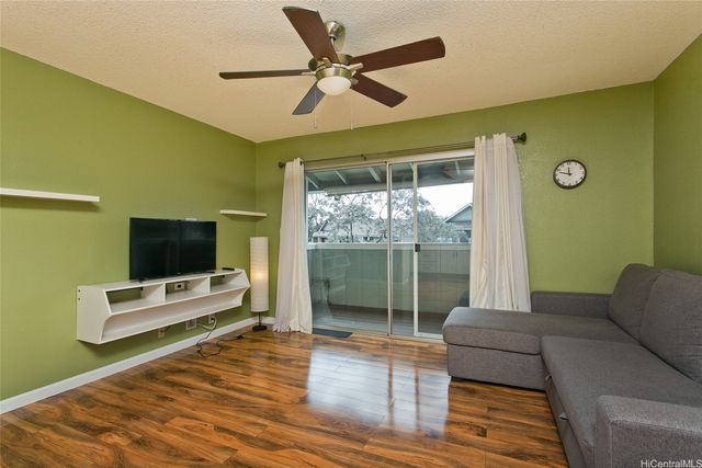 94-1088 Paawalu Street R5, Waipahu, HI 96797