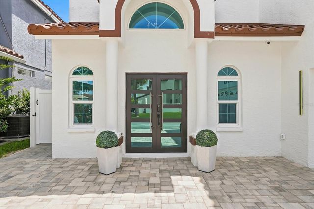 10627 HATTERAS DRIVE SW, Tampa, FL 33615