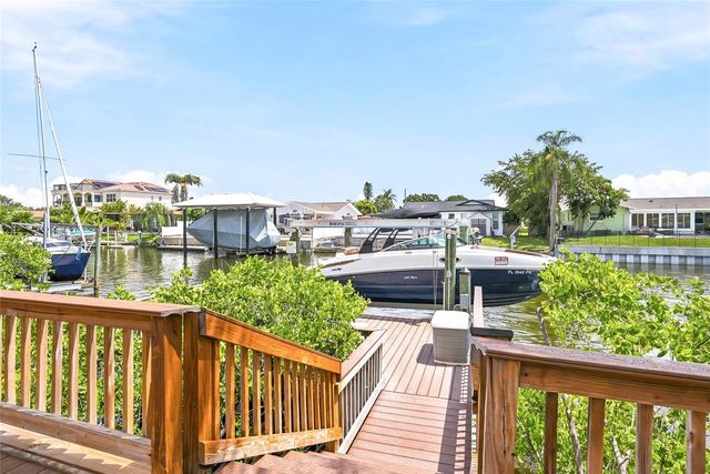 10627 HATTERAS DRIVE SW, Tampa, FL 33615