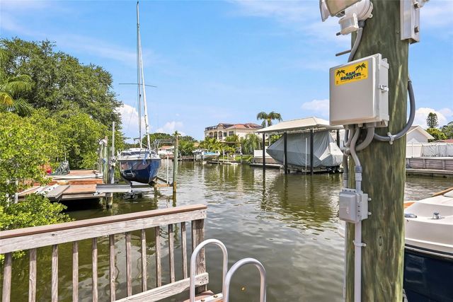 10627 HATTERAS DRIVE SW, Tampa, FL 33615