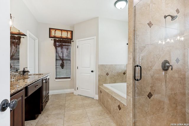 18425 Kinney Rd, Von Ormy, TX 78073