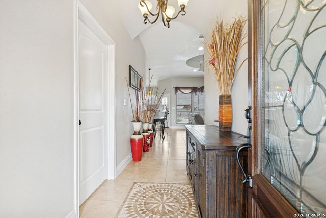 18425 Kinney Rd, Von Ormy, TX 78073