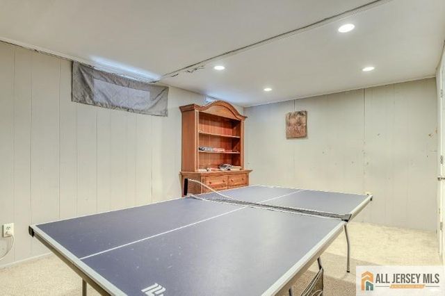 16 Pendleton Place, Old Bridge, NJ 08857