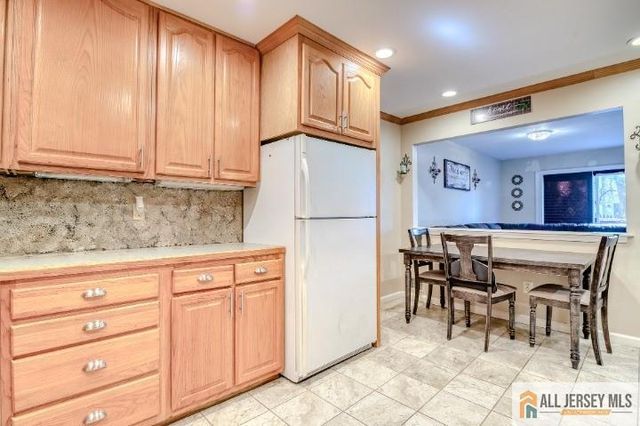 16 Pendleton Place, Old Bridge, NJ 08857