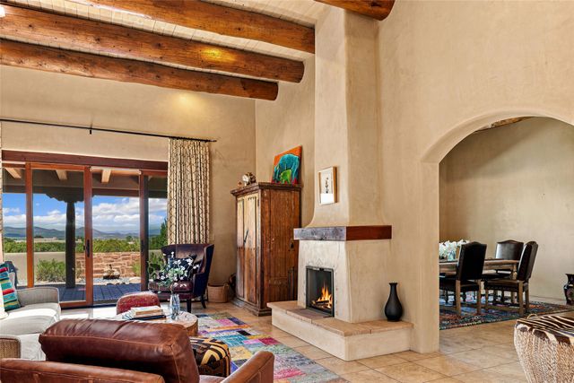 13 Sundance Circle, Santa Fe, NM 87506