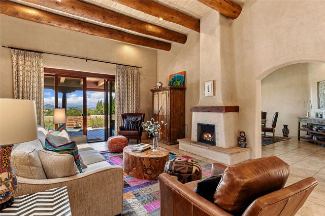 13 Sundance Circle, Santa Fe, NM 87506