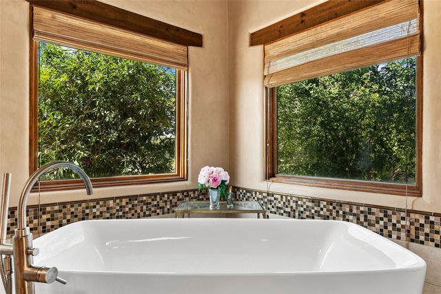 13 Sundance Circle, Santa Fe, NM 87506