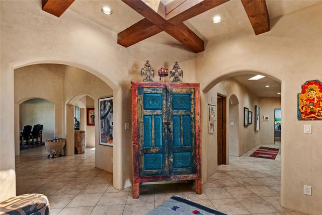 13 Sundance Circle, Santa Fe, NM 87506