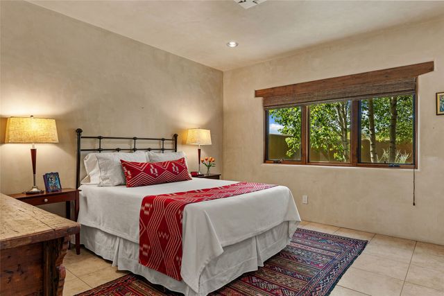 13 Sundance Circle, Santa Fe, NM 87506