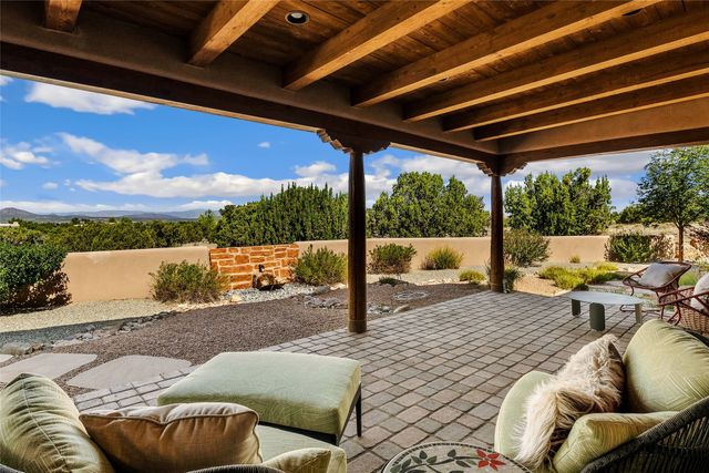 13 Sundance Circle, Santa Fe, NM 87506