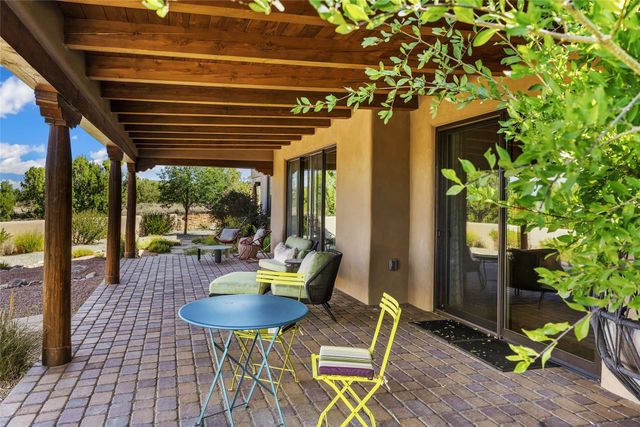 13 Sundance Circle, Santa Fe, NM 87506