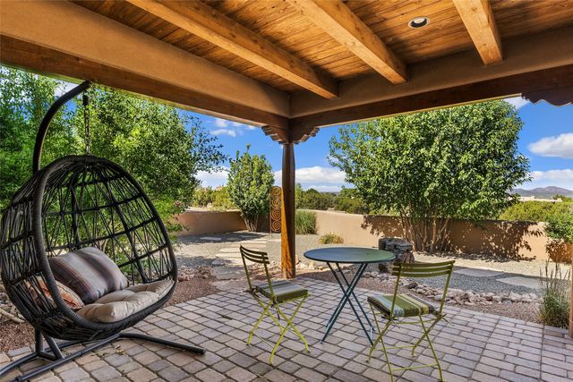 13 Sundance Circle, Santa Fe, NM 87506