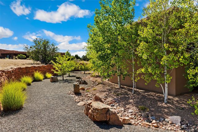 13 Sundance Circle, Santa Fe, NM 87506
