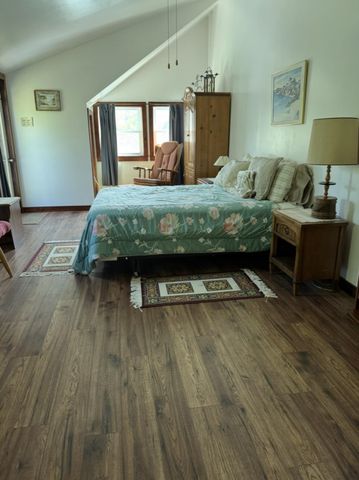 24 West Shore Drive, Tinmouth, VT 05773