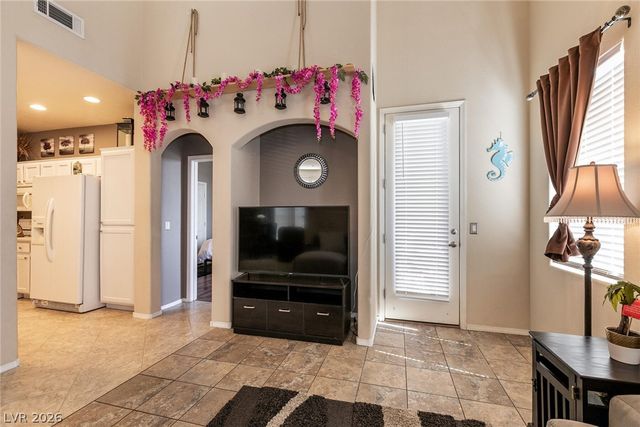 3975 North Hualapai Way 210, Las Vegas, NV 89129