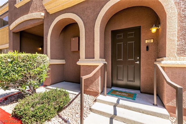 3975 North Hualapai Way 210, Las Vegas, NV 89129