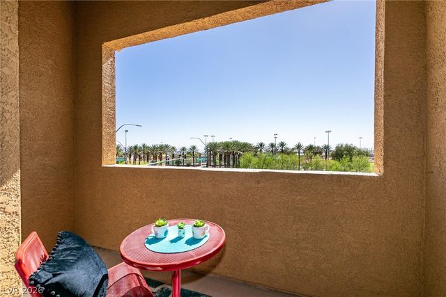 3975 North Hualapai Way 210, Las Vegas, NV 89129