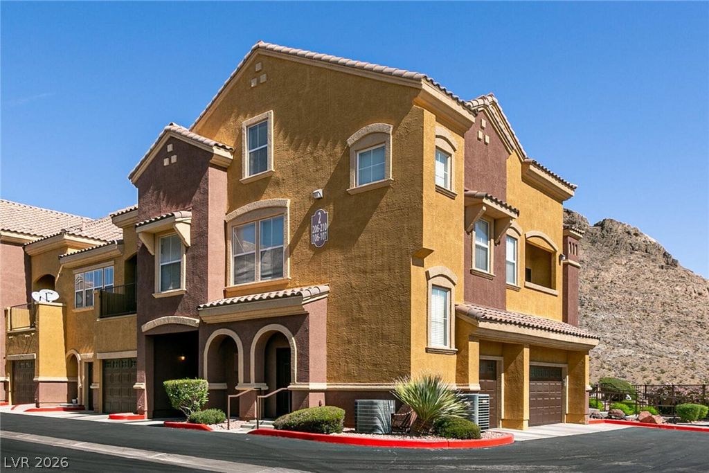 3975 North Hualapai Way 210, Las Vegas, NV 89129