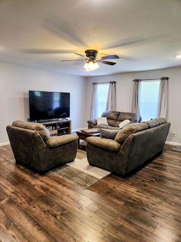 20 Allie Lane, Stanton, KY 40380