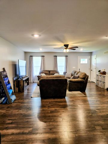20 Allie Lane, Stanton, KY 40380