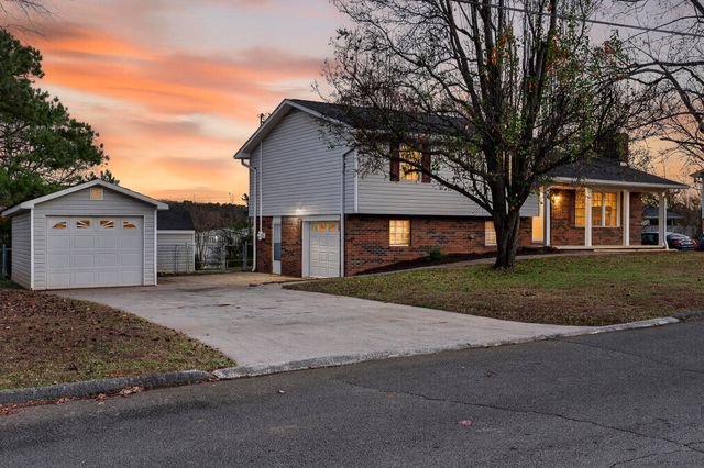 930 Tri Circle NE, Cleveland, TN 37312