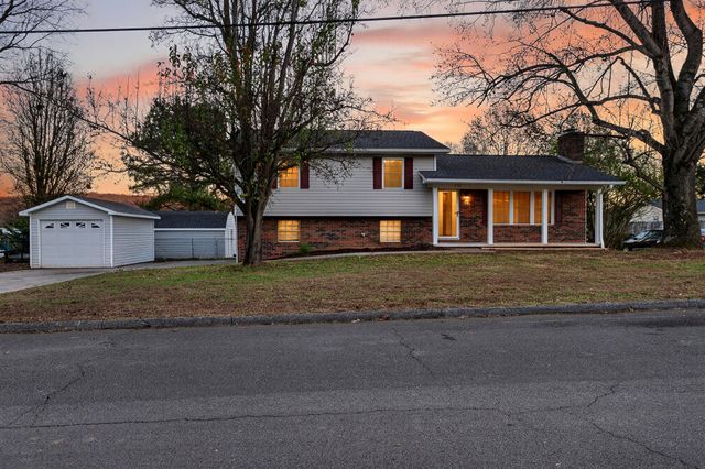 930 Tri Circle NE, Cleveland, TN 37312