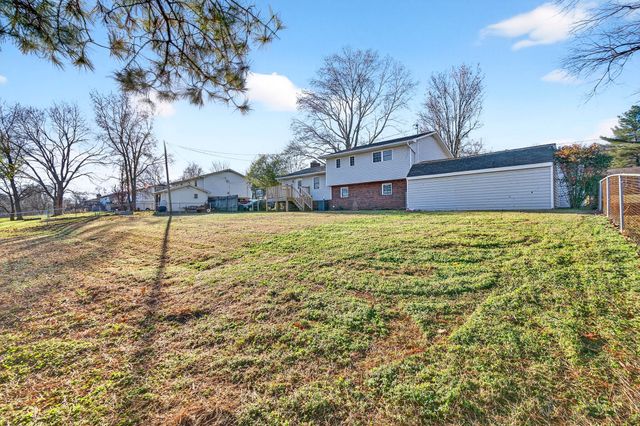 930 Tri Circle NE, Cleveland, TN 37312