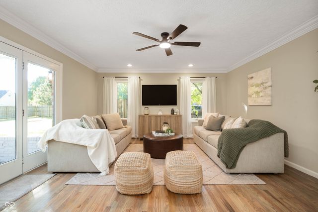 12040 Kemp Circle, Indianapolis, IN 46229