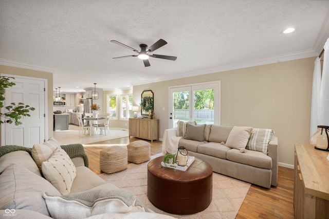 12040 Kemp Circle, Indianapolis, IN 46229