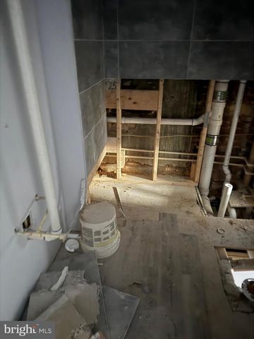 2626 E PRESTON ST, Baltimore, MD 21213