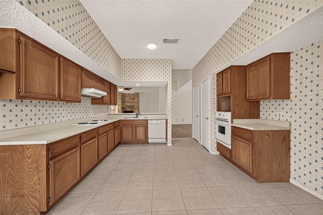 12838 Ashford Knolls Drive, Houston, TX 77082