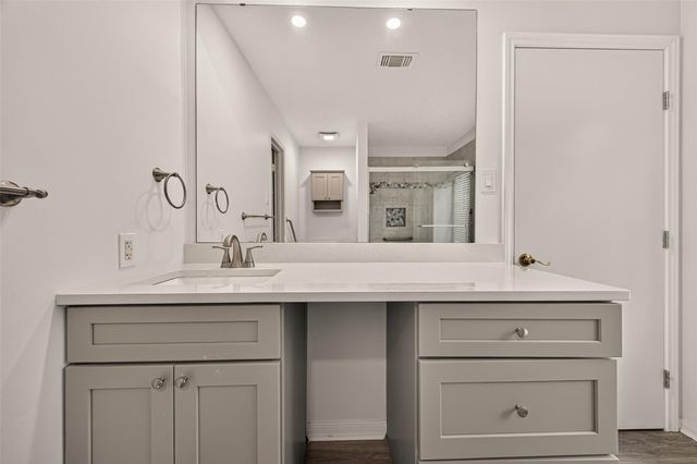 12838 Ashford Knolls Drive, Houston, TX 77082