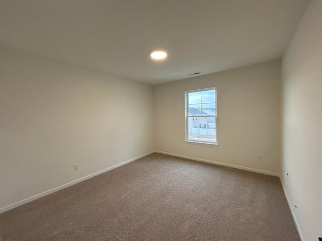 3002 Travelers Way, Valparaiso, IN 46385