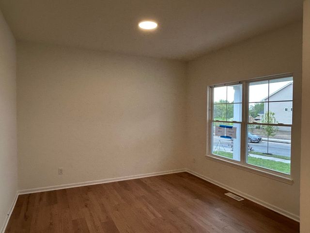 3002 Travelers Way, Valparaiso, IN 46385