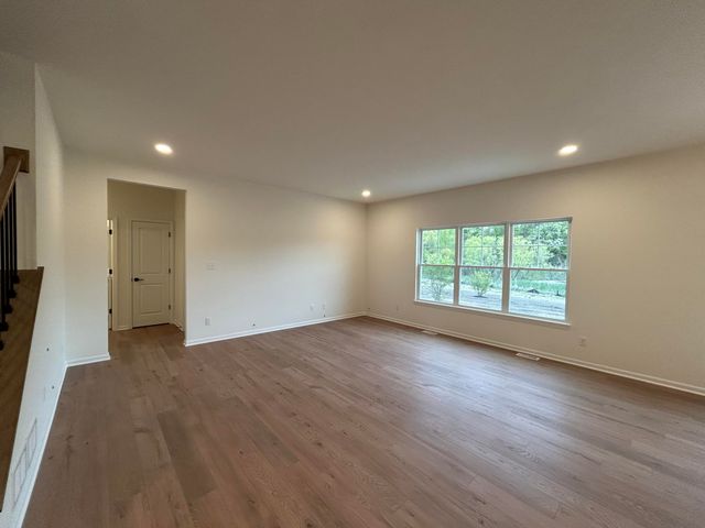3002 Travelers Way, Valparaiso, IN 46385