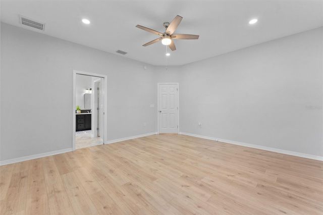 6052 CHAMPIONS GATE BOULEVARD, Zephyrhills, FL 33541