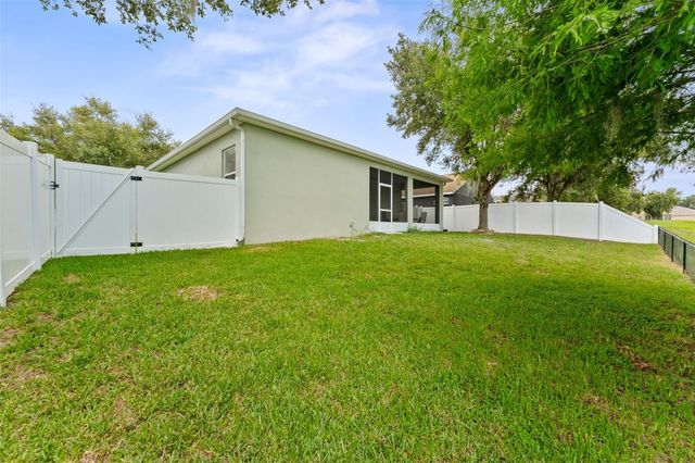 6052 CHAMPIONS GATE BOULEVARD, Zephyrhills, FL 33541