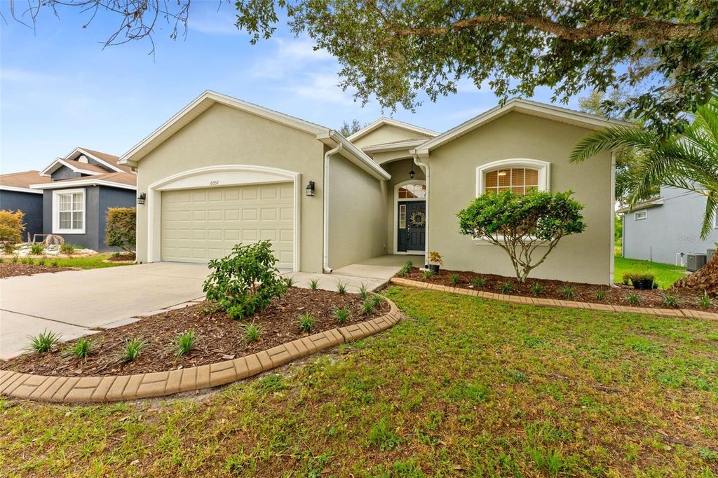 6052 CHAMPIONS GATE BOULEVARD, Zephyrhills, FL 33541