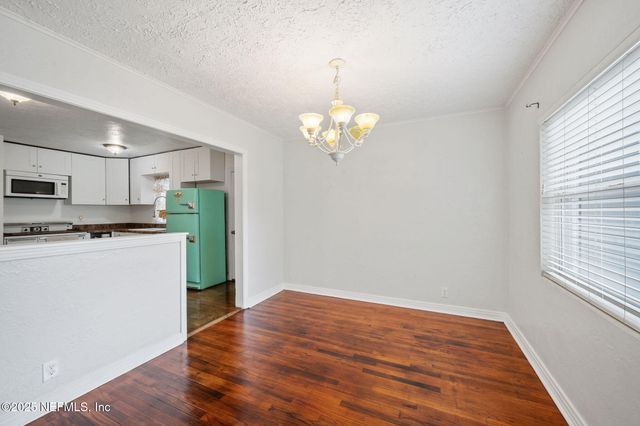 5749 CEDAR PARK Lane, Jacksonville, FL 32210