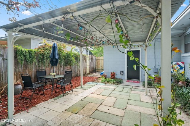 5749 CEDAR PARK Lane, Jacksonville, FL 32210